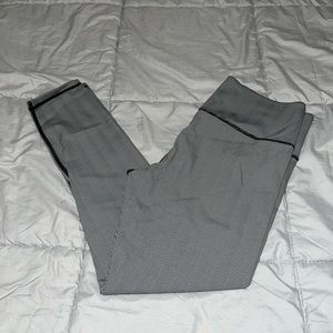 Zyia - Black Herringbone leggings